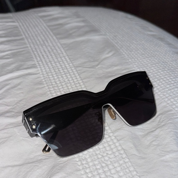 Dior Black and Gold Women's Sunglasses - Picture 2 of 5